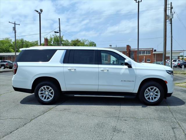 2024 Chevrolet Suburban 4WD LT