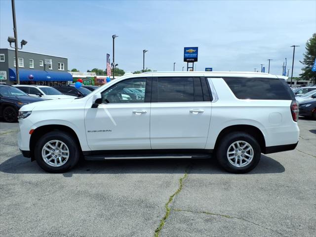 2024 Chevrolet Suburban 4WD LT