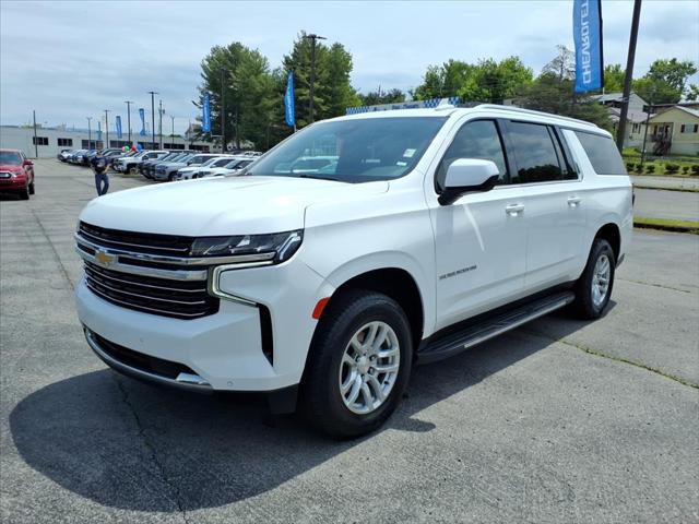 2024 Chevrolet Suburban 4WD LT
