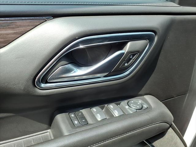 2024 Chevrolet Suburban 4WD LT