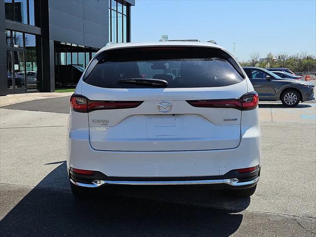 2024 Mazda X-90 Premium Plus
