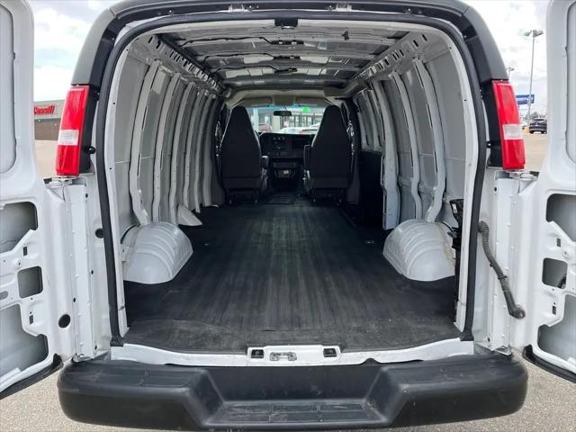 2023 GMC Savana Cargo RWD 2500 Extended Wheelbase Work Van