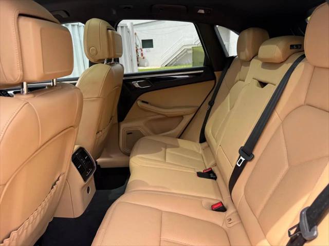 2018 Porsche Macan S