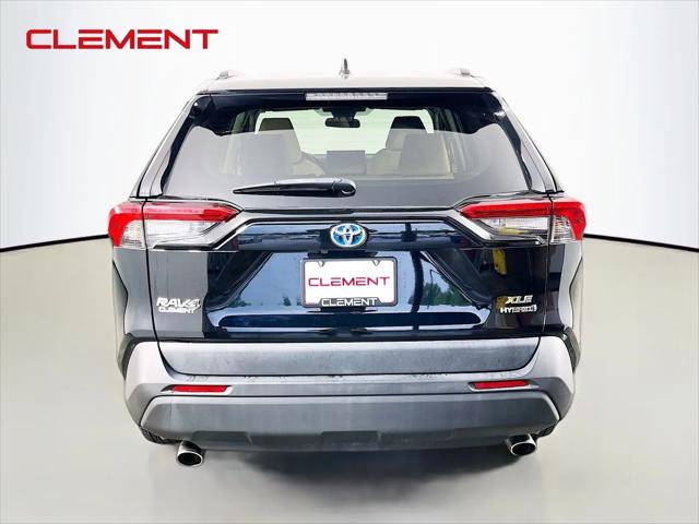 2021 Toyota RAV4 Hybrid XLE