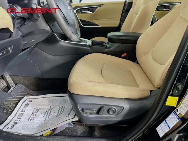 2021 Toyota RAV4 Hybrid XLE