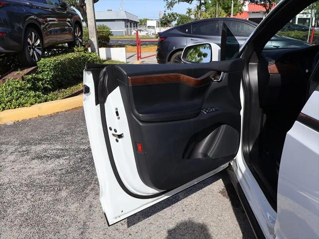 2020 Tesla Model X Long Range Plus Dual Motor All-Wheel Drive