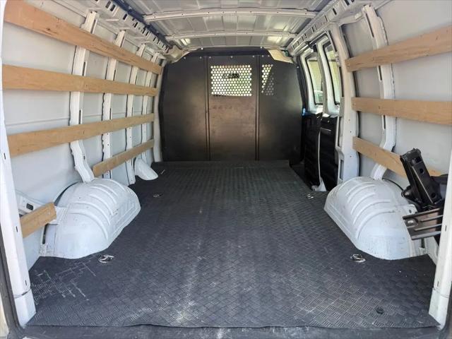 2024 Chevrolet Express Cargo Van RWD 2500 Regular Wheelbase WT