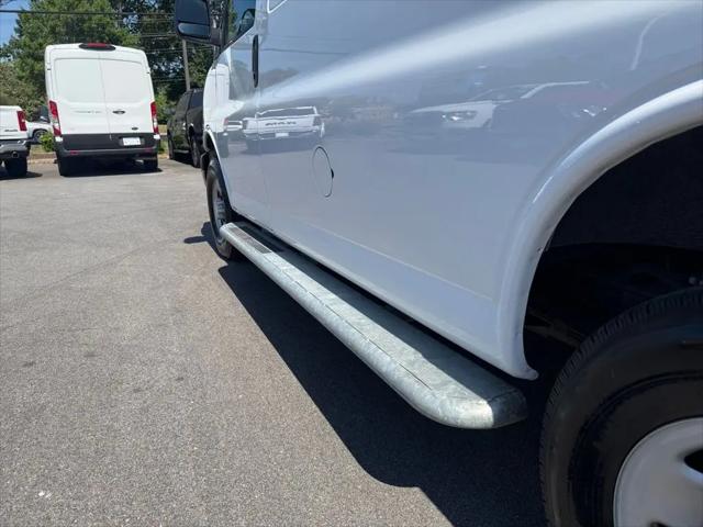2024 Chevrolet Express Cargo Van RWD 2500 Regular Wheelbase WT