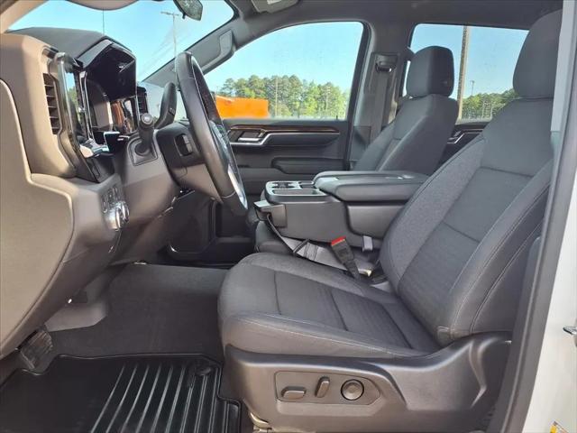 2024 GMC Sierra 1500 4WD Crew Cab Short Box Elevation with 3VL