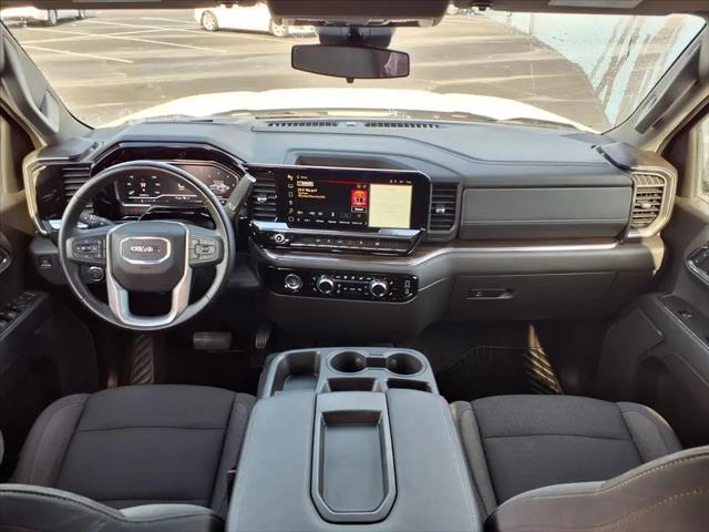 2024 GMC Sierra 1500 4WD Crew Cab Short Box Elevation with 3VL