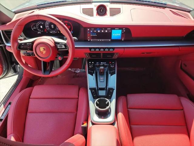 2025 Porsche 911 Carrera T