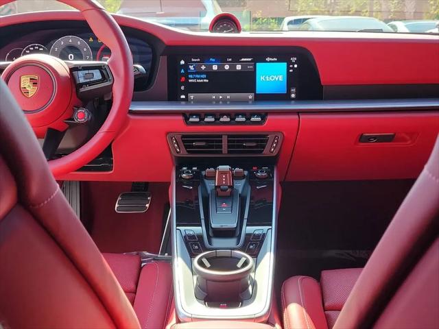 2025 Porsche 911 Carrera T