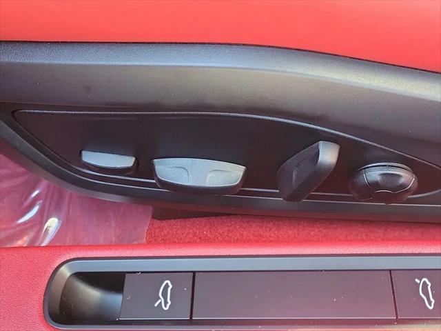 2025 Porsche 911 Carrera T