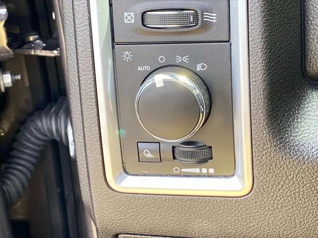 2024 Ram 1500 Classic Warlock Crew Cab 4x4 5'7" Box