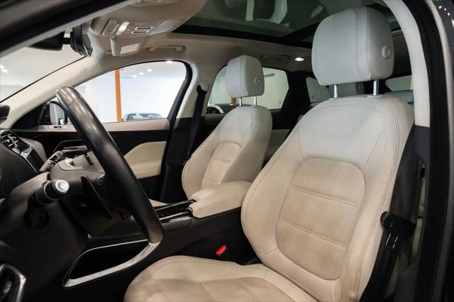 2019 Jaguar F-PACE 30t Prestige