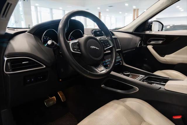 2019 Jaguar F-PACE 30t Prestige