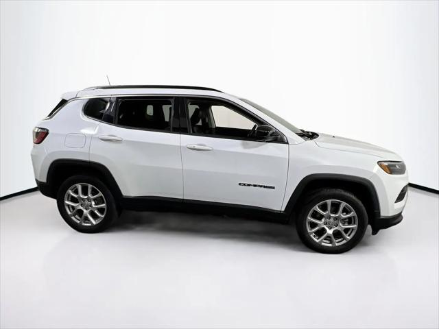 2022 Jeep Compass Latitude Lux 4x4