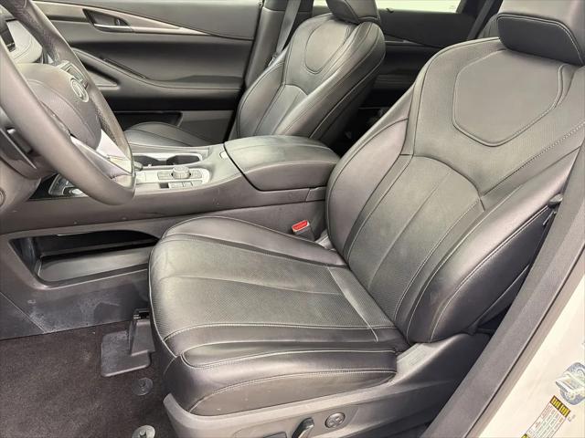 2024 INFINITI QX60 LUXE