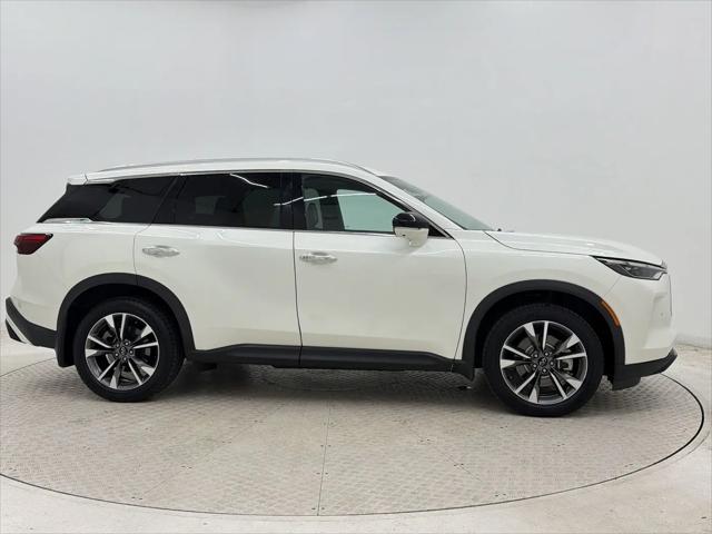2024 INFINITI QX60 LUXE