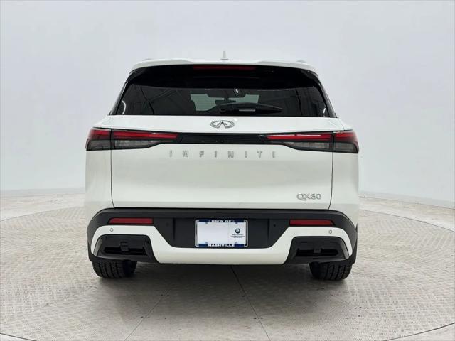 2024 INFINITI QX60 LUXE