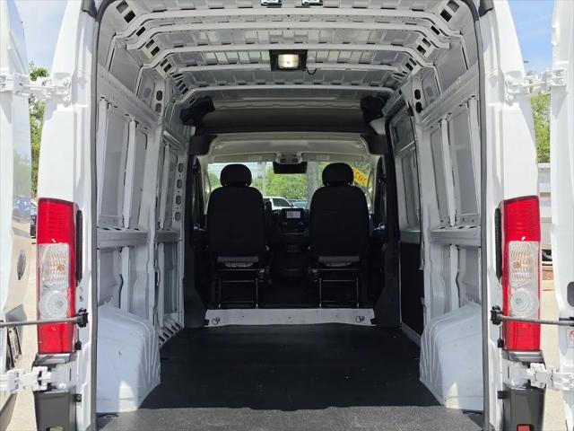 2025 Ram ProMaster 2500 Cargo Van Tradesman High Roof 159" WB w/Pass Seat
