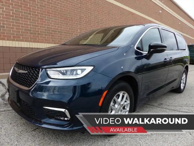 2025 Chrysler Pacifica Select for sale in New Haven, MI