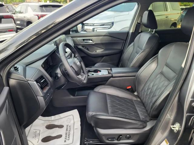 2025 Nissan Rogue Platinum FWD