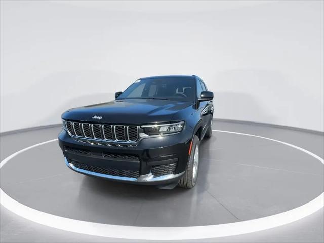 2026 Jeep Grand Cherokee L Laredo 4x4