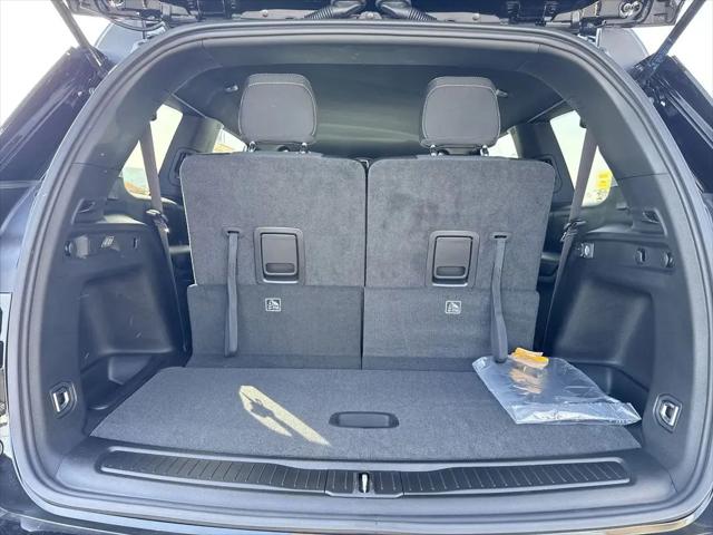 2026 Jeep Grand Cherokee L Laredo 4x4