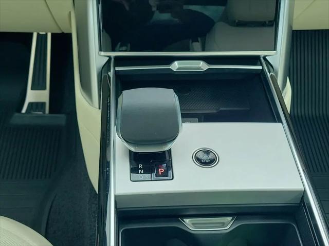 2026 Land Rover Range Rover P400 SE