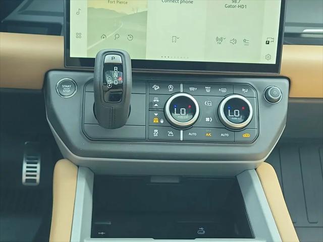 2026 Land Rover Defender P500 V8