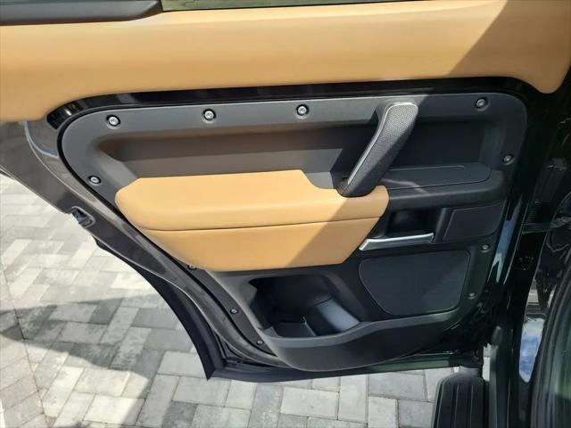 2026 Land Rover Defender P500 V8