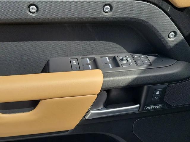 2026 Land Rover Defender P500 V8