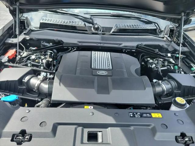 2026 Land Rover Defender P500 V8