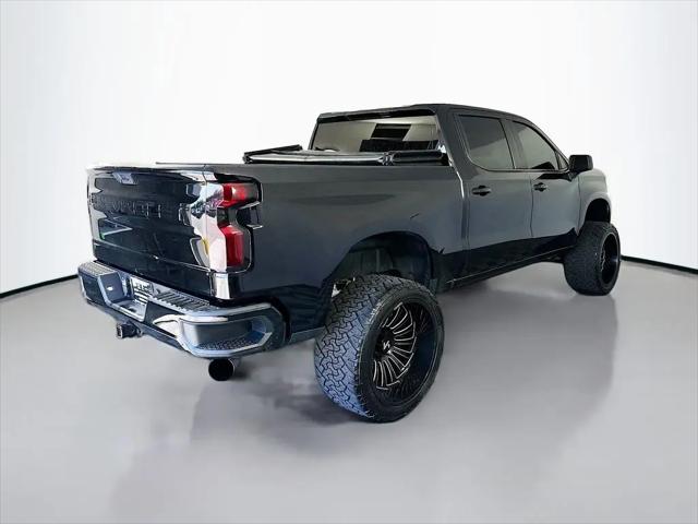 2022 Chevrolet Silverado 1500 4WD Crew Cab Short Bed RST