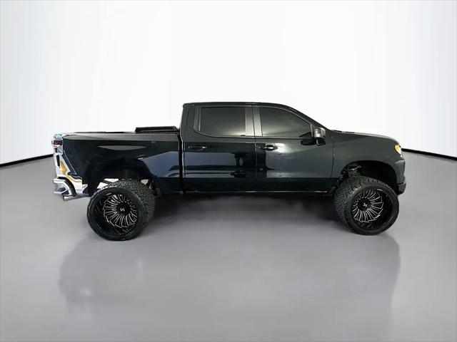 2022 Chevrolet Silverado 1500 4WD Crew Cab Short Bed RST