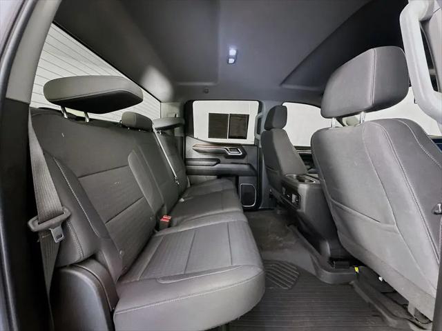 2022 Chevrolet Silverado 1500 4WD Crew Cab Short Bed RST
