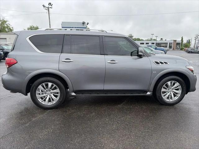 2017 INFINITI QX80 Standard