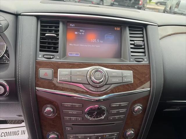 2017 INFINITI QX80 Standard