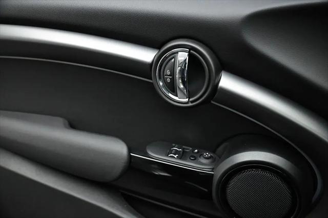2024 MINI Hardtop Cooper