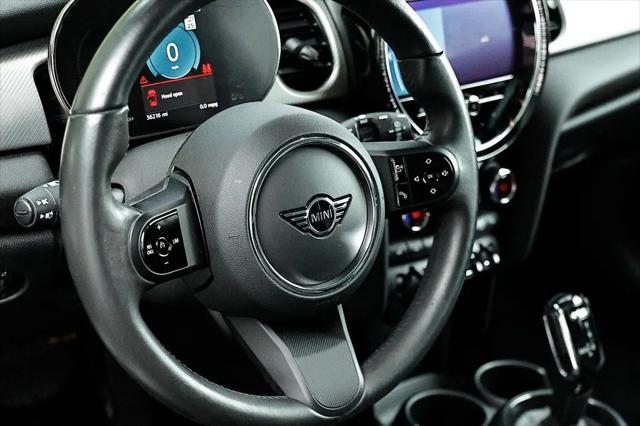 2024 MINI Hardtop Cooper