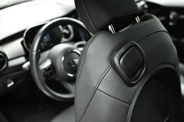 2024 MINI Hardtop Cooper