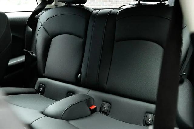 2024 MINI Hardtop Cooper