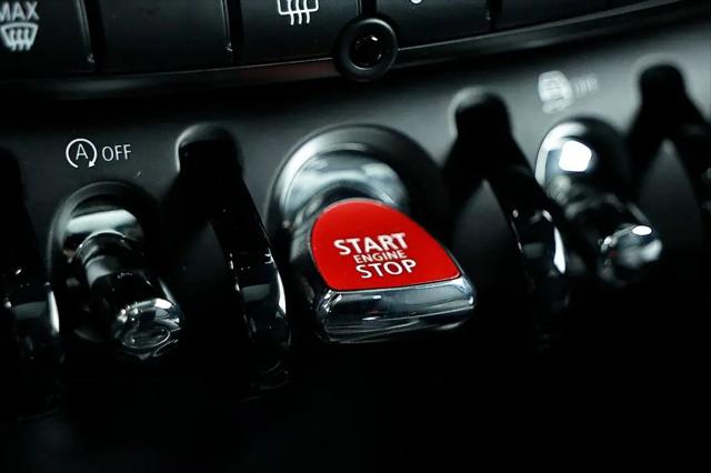 2024 MINI Hardtop Cooper