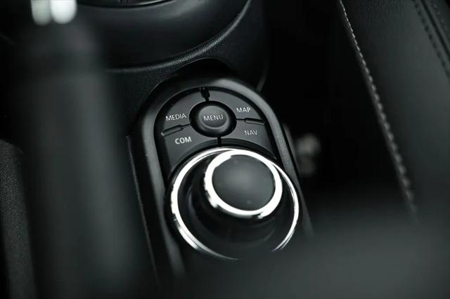 2024 MINI Hardtop Cooper