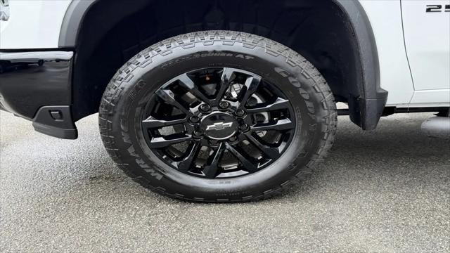 2025 Chevrolet Silverado 2500HD 4WD Crew Cab Standard Bed LTZ