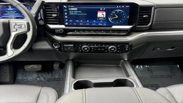 2025 Chevrolet Silverado 2500HD 4WD Crew Cab Standard Bed LTZ
