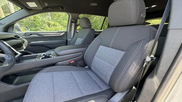 2026 GMC Acadia Elevation FWD