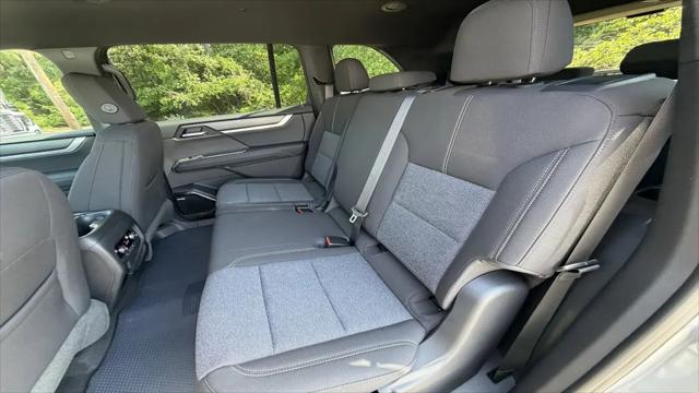2026 GMC Acadia Elevation FWD