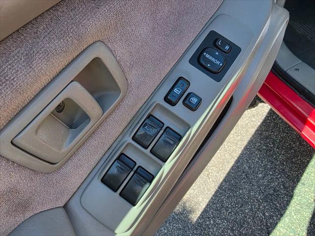 2004 Toyota Tacoma Base V6